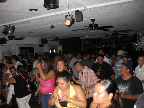 4Play Nightclub - Aiea, Oahu - Hawaii
