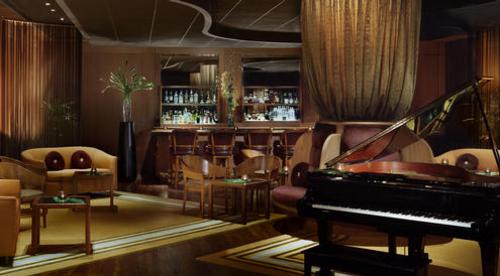 Lewers Lounge -Halekulani Hotel, Oahu